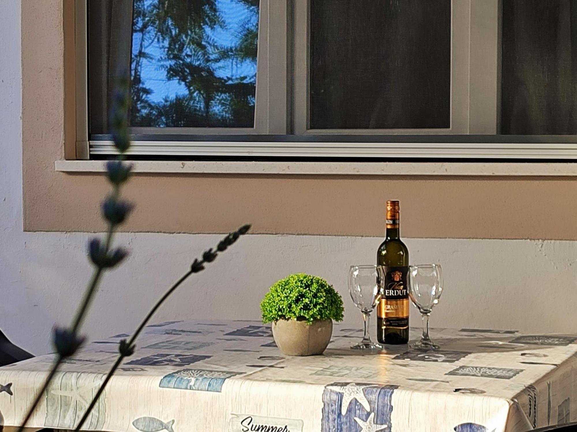 Apartman Daniel With Free Parking Mundanije Exterior foto